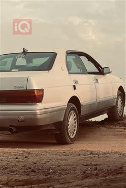 تۆیۆتا کراون